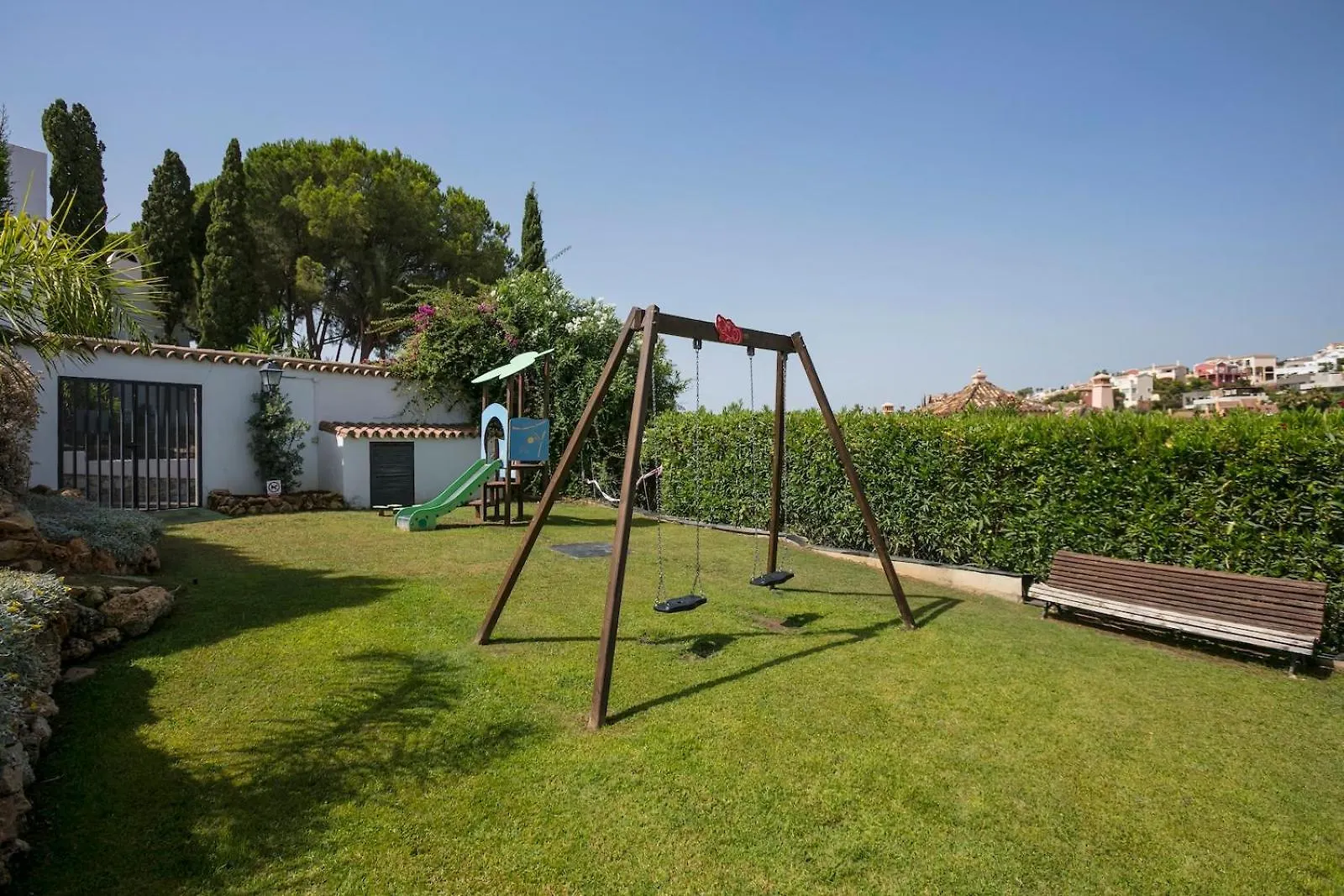 Apartment Duplex Apt With Rooftop Terrace Aloha Royal Rdr230 Marbella