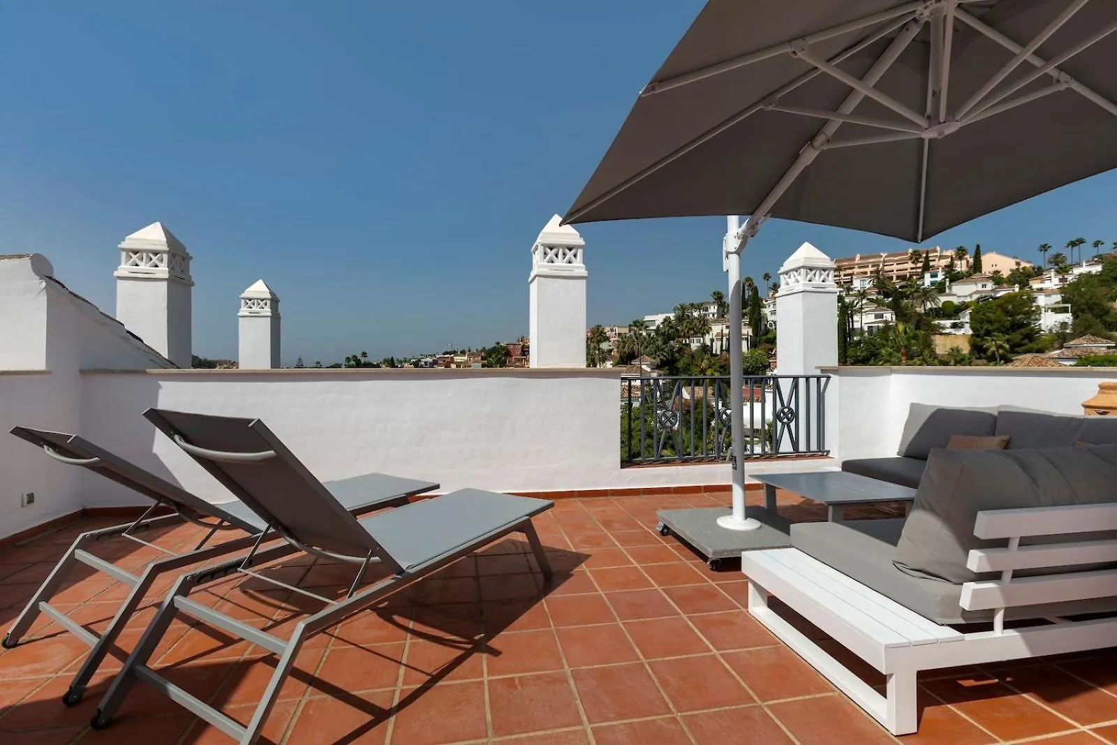Duplex Apt With Rooftop Terrace Aloha Royal Rdr230 Marbella
