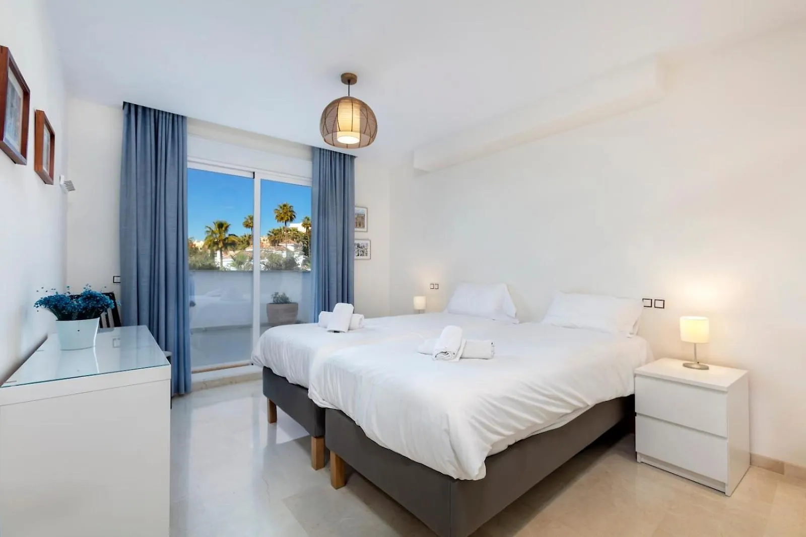 Duplex Apt With Rooftop Terrace Aloha Royal Rdr230 Marbella